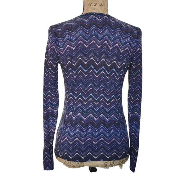 Talbots Pure Merino Wool V-Neck Multi-Colored Chevron Pattern Sweater Size XS - Picture 6 of 8